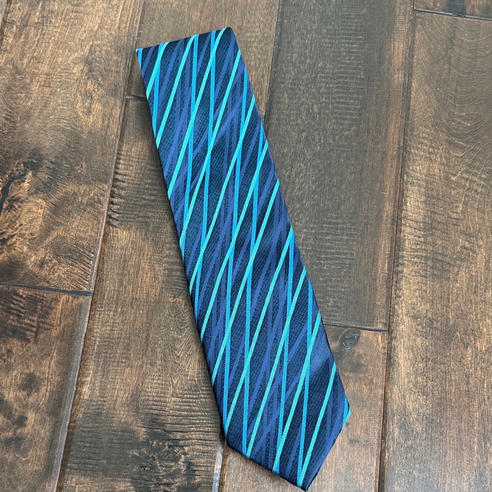 Phat Farm 100% Silk Navy and Aqua Diagonal Striped Tie